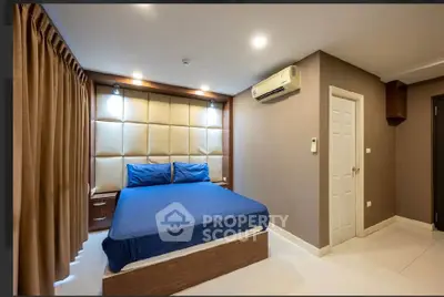 Modern bedroom with elegant design and cozy ambiance