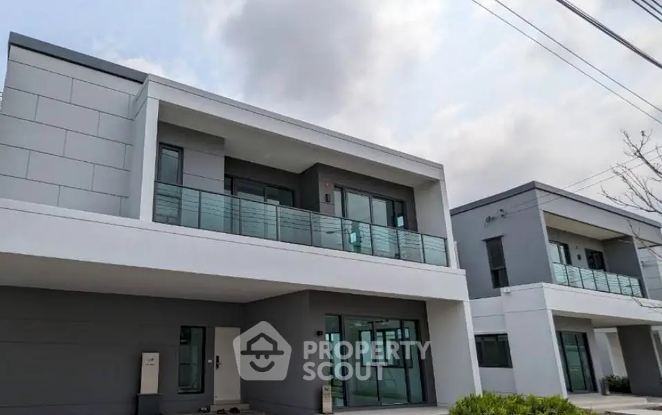 Screenshot 2569-03-19 at 10.36.53.jpg