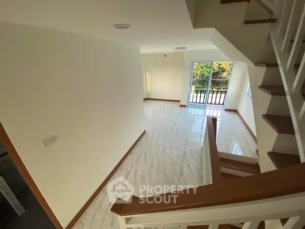 image_rental-30864512