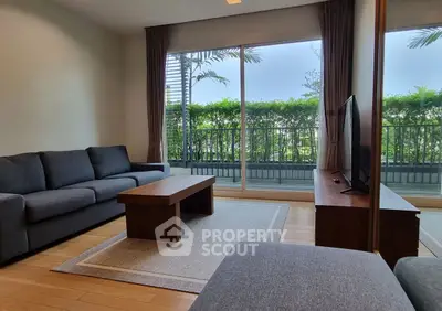 image_rental-12011965