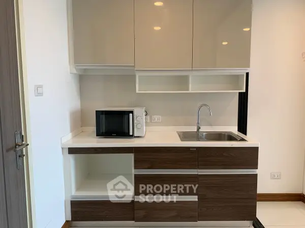 image_rental-30338640