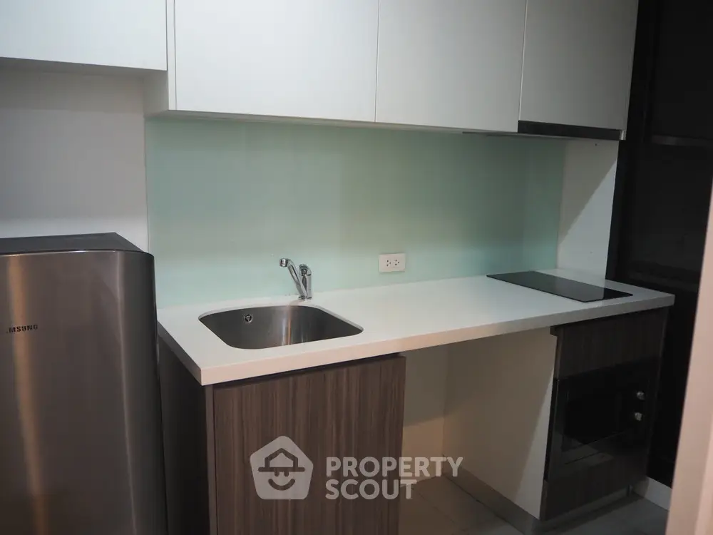  1 Bedroom Condo -1