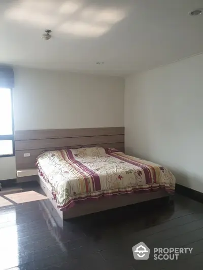  2 Bedrooms Condo at Lumpini Center สุขุมวิท 77-4