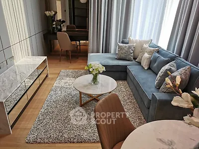 2 Bedrooms Condo at 28 Chidlom-2