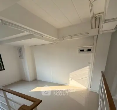 Screenshot 2569-03-26 at 22.47.54.jpg