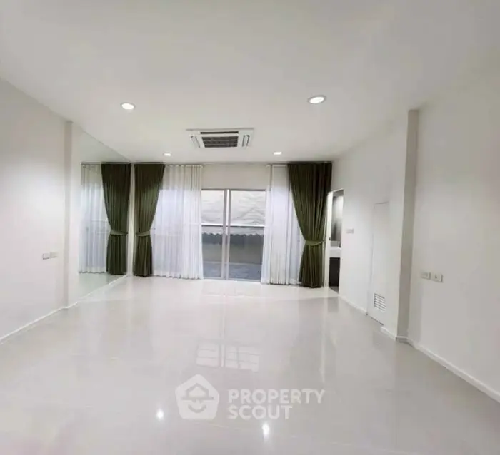 Screenshot 2026-04-01 125517.png