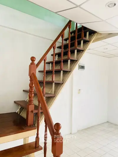 image_rental-27215768