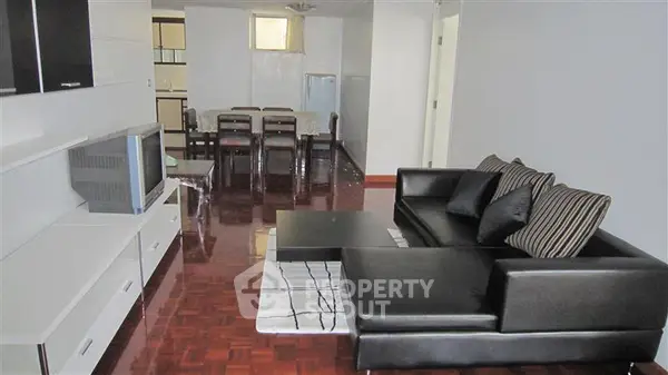 image_rental-5305328