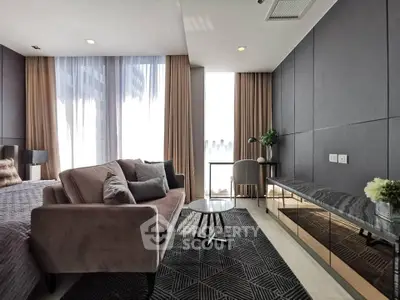 Fully Furnished 1 Bedroom Condo at Noble Ploenchit-5