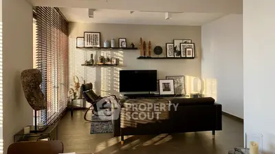 2 Bedrooms Condo at The Lofts Ekkamai-3