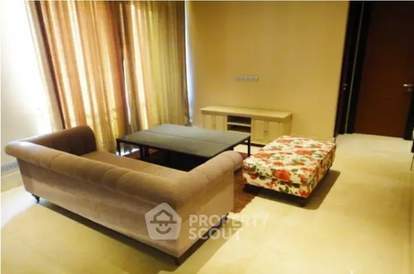 image_rental-5290524