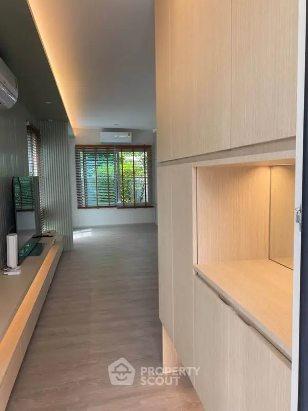 image_rental-8640473