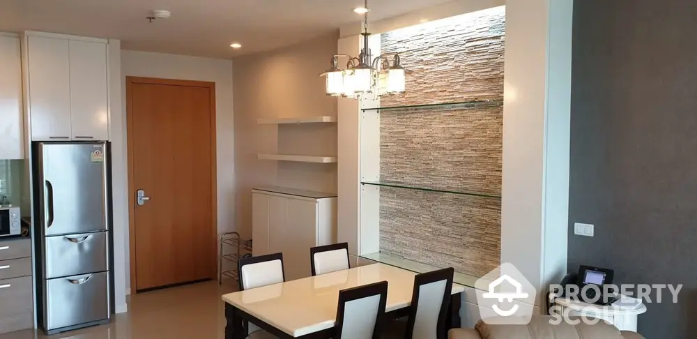  2 Bedrooms Condo at Circle Condominium-1