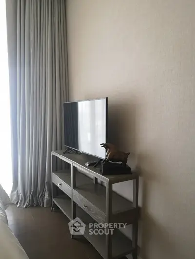  2 Bedrooms Condo at Magnolias ราชดำริ-4
