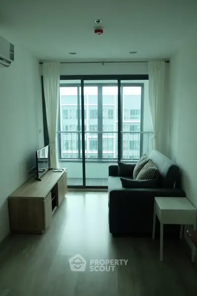  1 Bedroom Condo at Ideo Mobi Charan Interchange-3