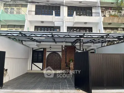 image_rental-27753377