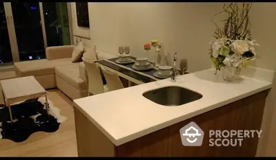  1 Bedroom Condo at Rhythm Sathorn-5