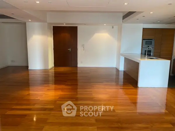 image_rental-26100318