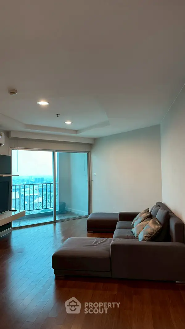 image_rental-29384660