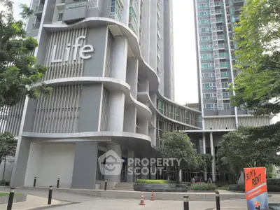  2 Bedrooms Condo at Life Ratchada-2