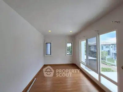 Spacious corner unit with large windows offering a great view in a modern residential area.