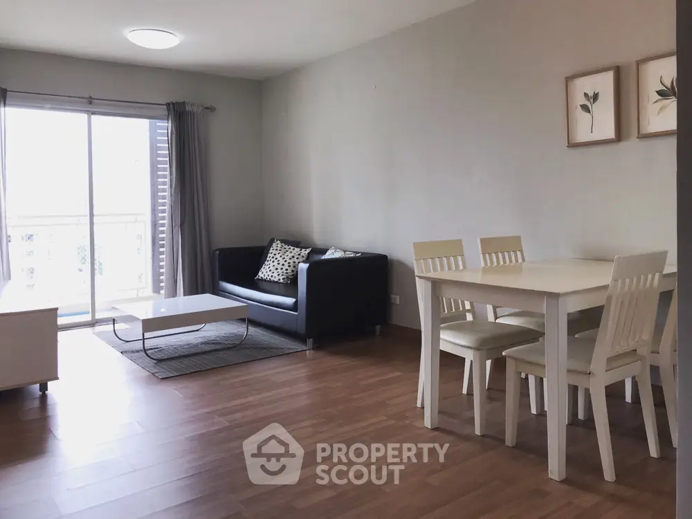  1 Bedroom Condo at S S Sukhumvit 101 1 Livingroom