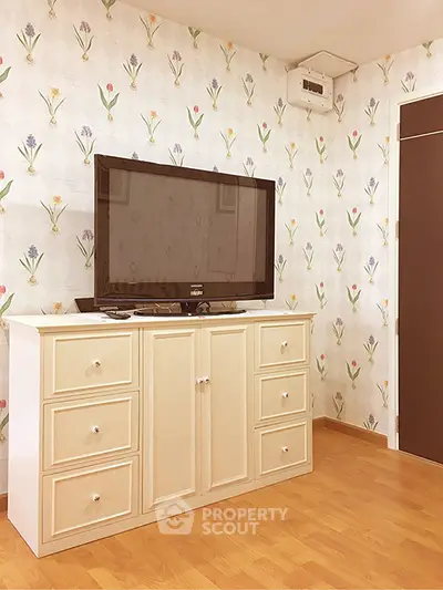  1 Bedroom Condo at The President Sathorn Ratchapruek 3-5