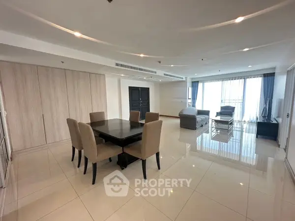 image_rental-29706408