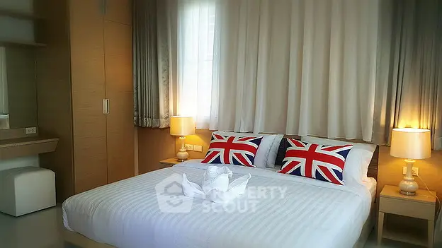 Fully Furnished 2 Bedrooms Apartment at ยูอาร์ เพลส-1