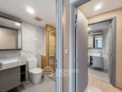 Modern bathroom with sleek design and spacious layout