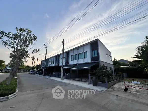 image_rental-30910585