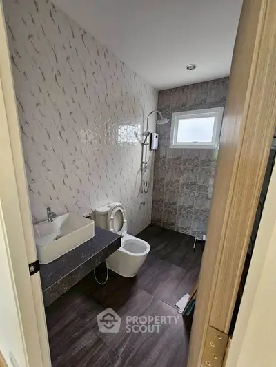 Modern bathroom with sleek design and contemporary fixtures