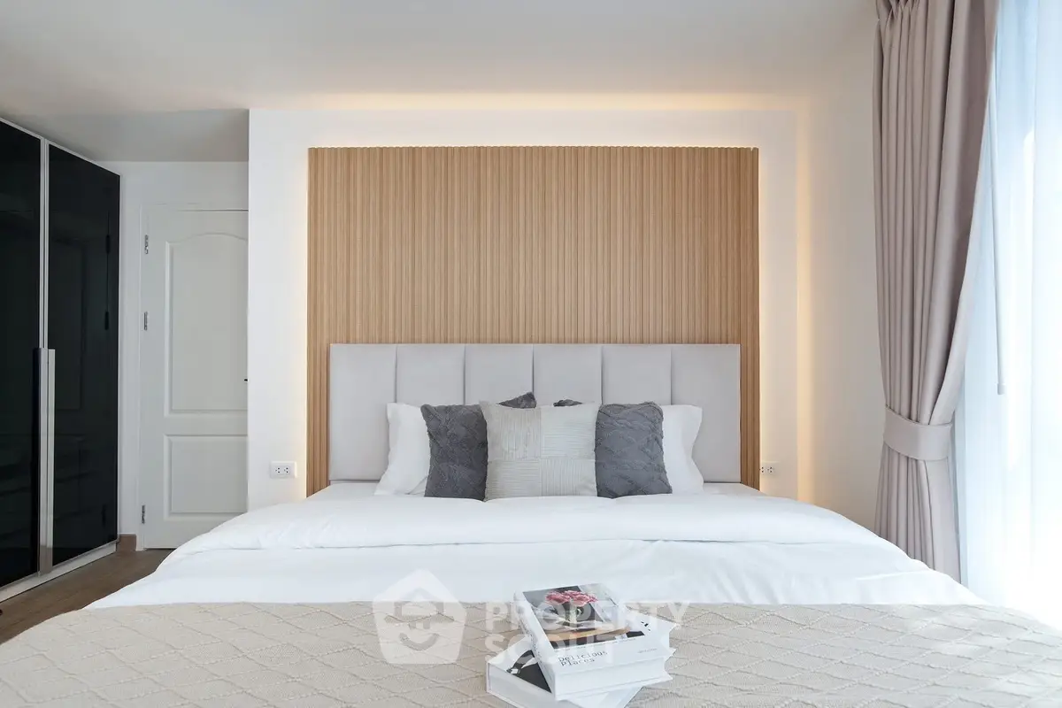 Modern bedroom with elegant decor and cozy ambiance