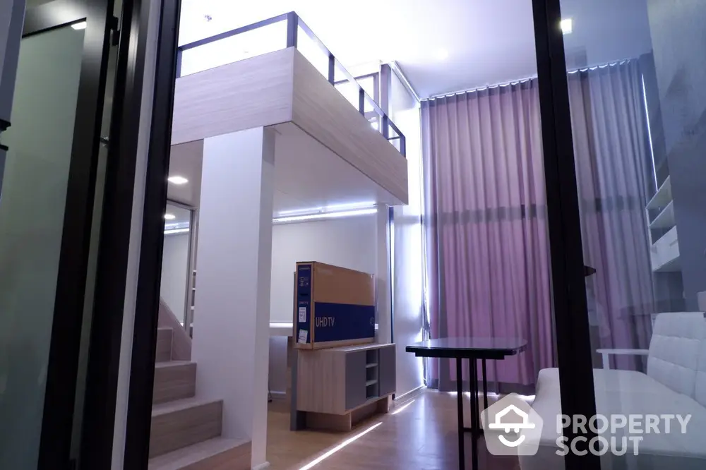  1 Bedroom Condo at Chewathai Residence Asoke-10