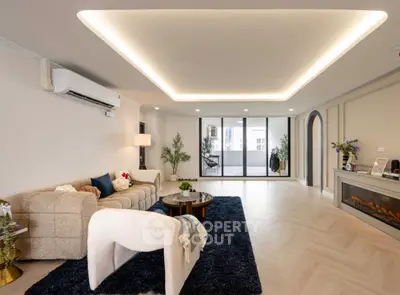 image_rental-29295775