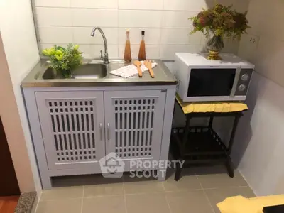 image_rental-8282396