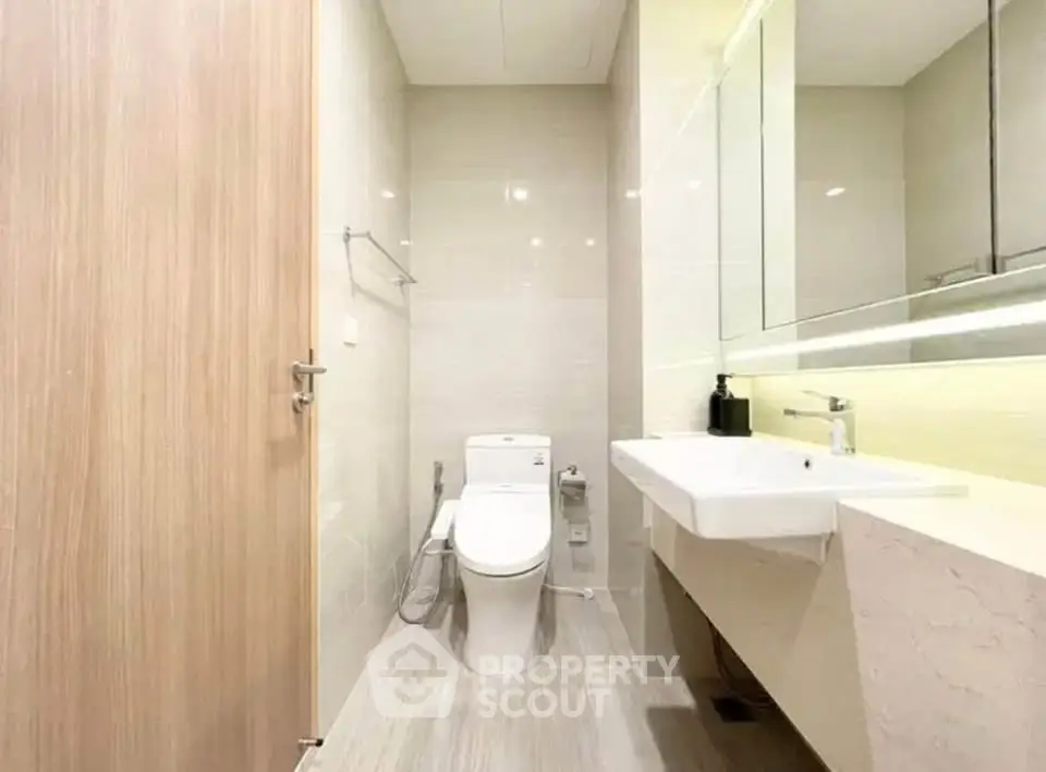 Modern bathroom with sleek fixtures and elegant design