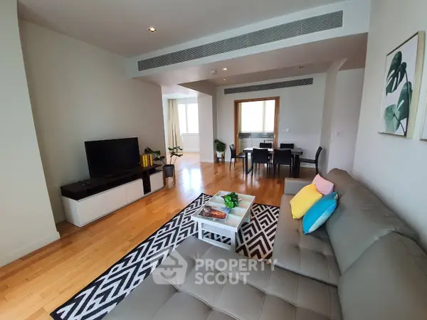 image_rental-5283511