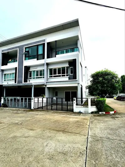 image_rental-31386009